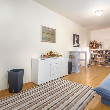 Nice Apartment In Stara Baska 1 With Wifi Dış mekan fotoğraf